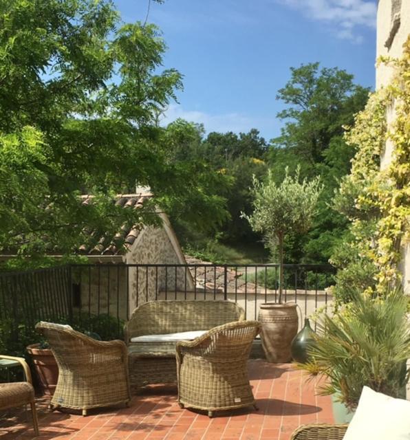 Domaine Le Bois Des Dames Bed & Breakfast Chantemerle-les-Grignan Exterior photo