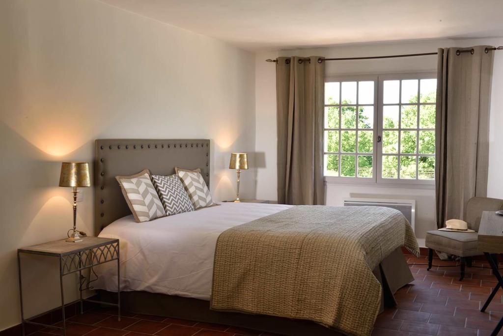 Domaine Le Bois Des Dames Bed & Breakfast Chantemerle-les-Grignan Exterior photo
