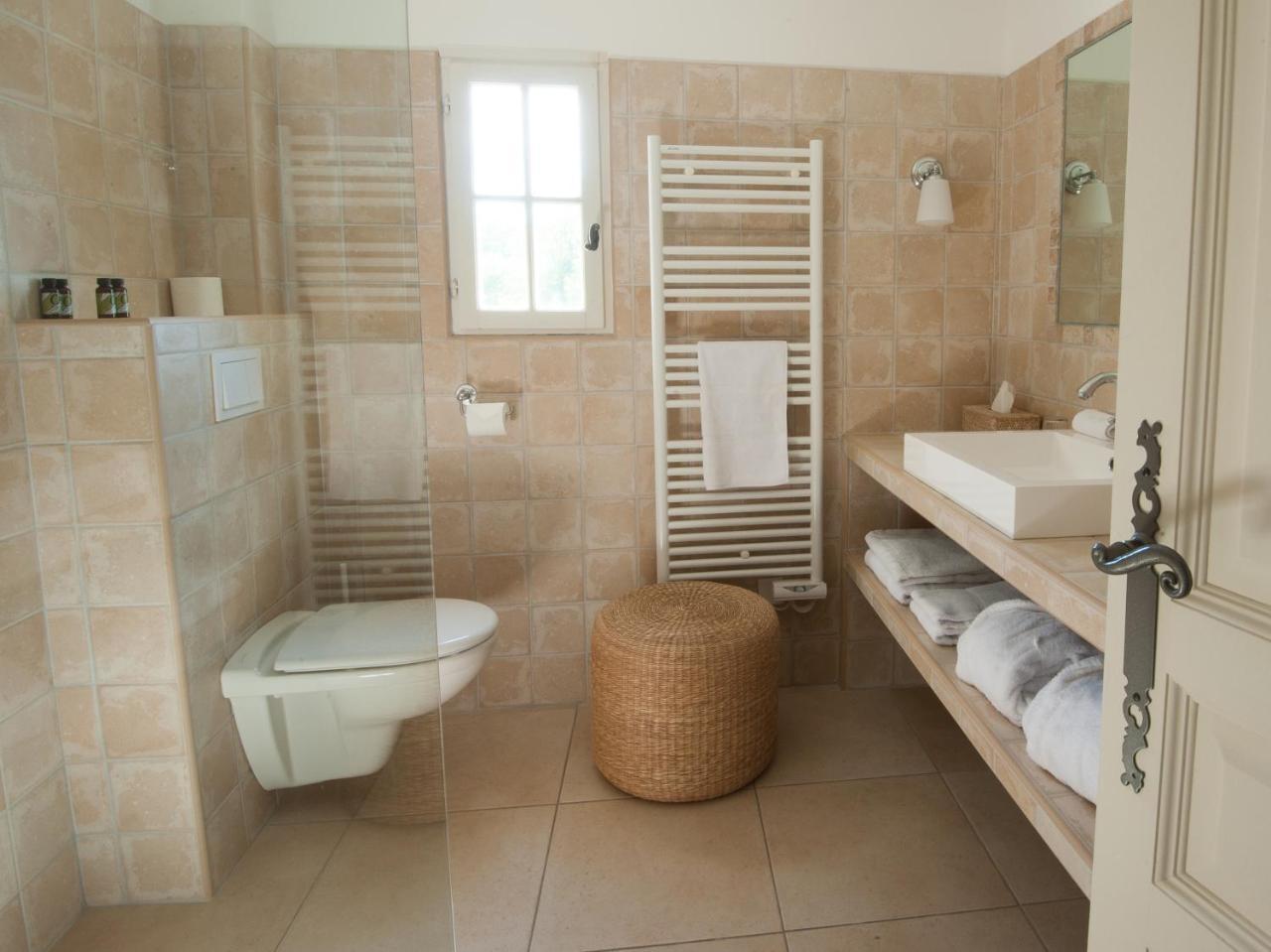 Domaine Le Bois Des Dames Bed & Breakfast Chantemerle-les-Grignan Exterior photo